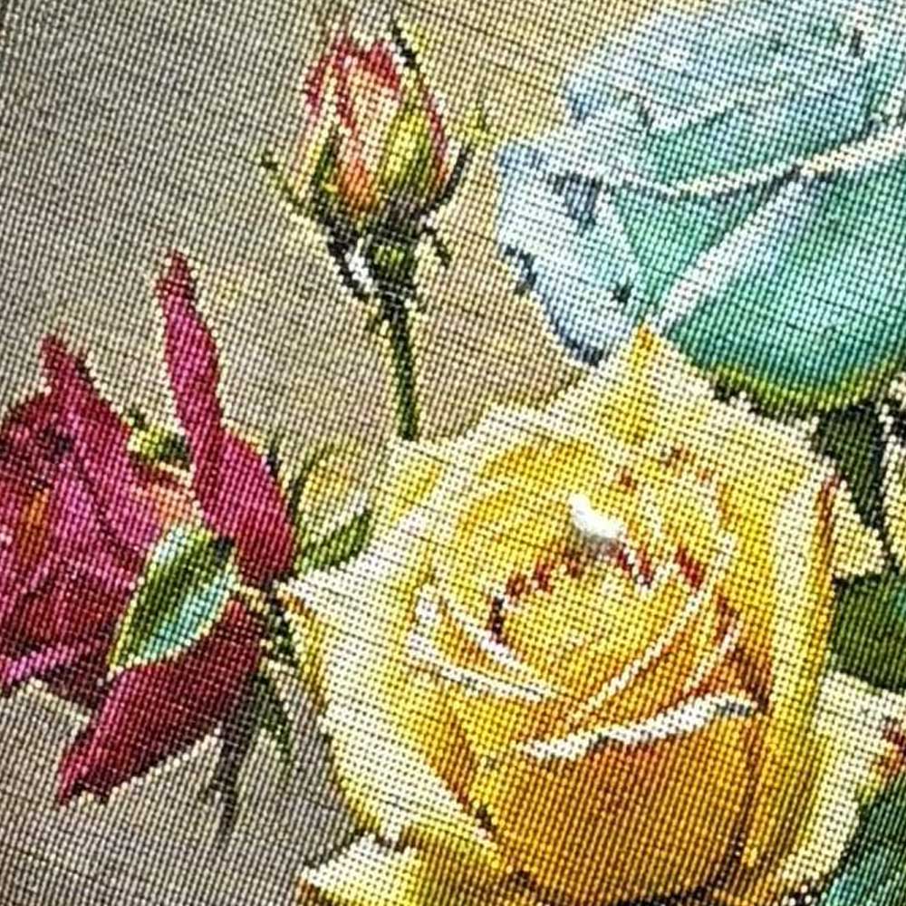 Handmade Colorful Rose Vase Rug